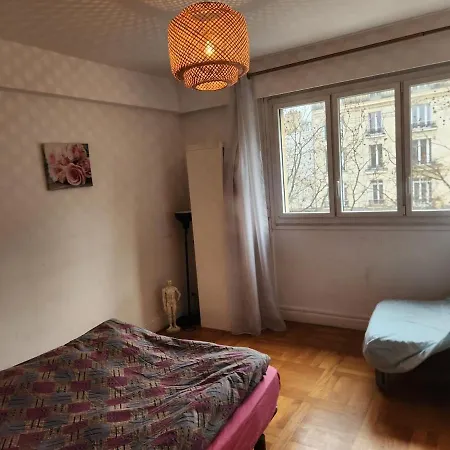 Beautiful Alesia Metro Apartman