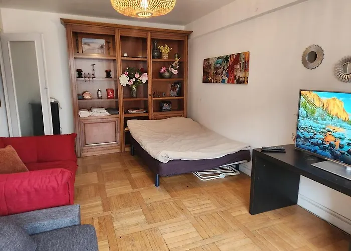 Beautiful Alesia Metro